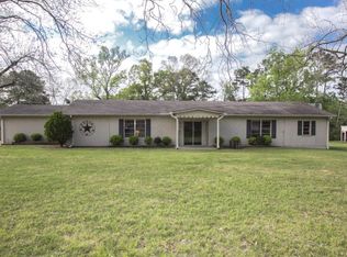 304 Pauline St, Zavalla, TX 75980