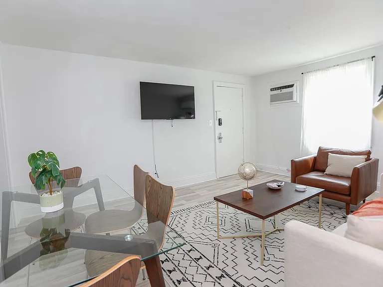 1210 W Ocean View Ave #3 — Photo 6