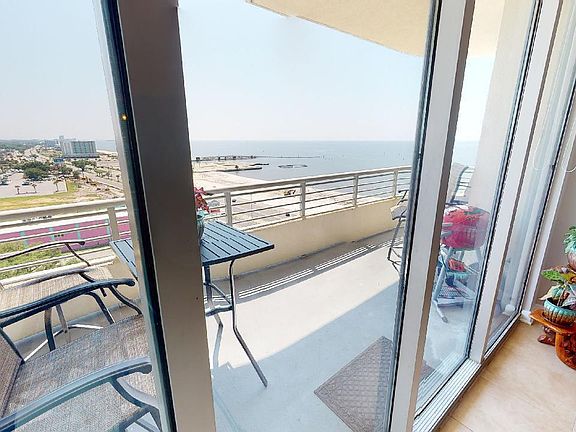 3rd image of 2060 Beach Blvd Unit 908