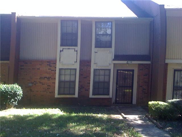 1st image of 3658 Chesterwood Dr #61