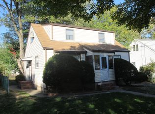 50 Cathay Rd, Clifton, NJ 07013