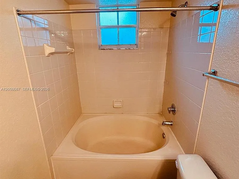 2403 Belmont Ln #2403 — Photo 17