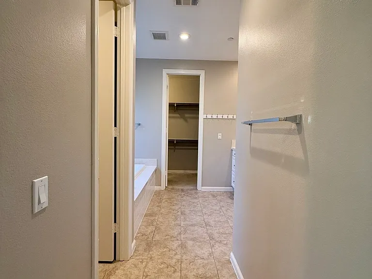 667 E Desert Willow Rd — Photo 57