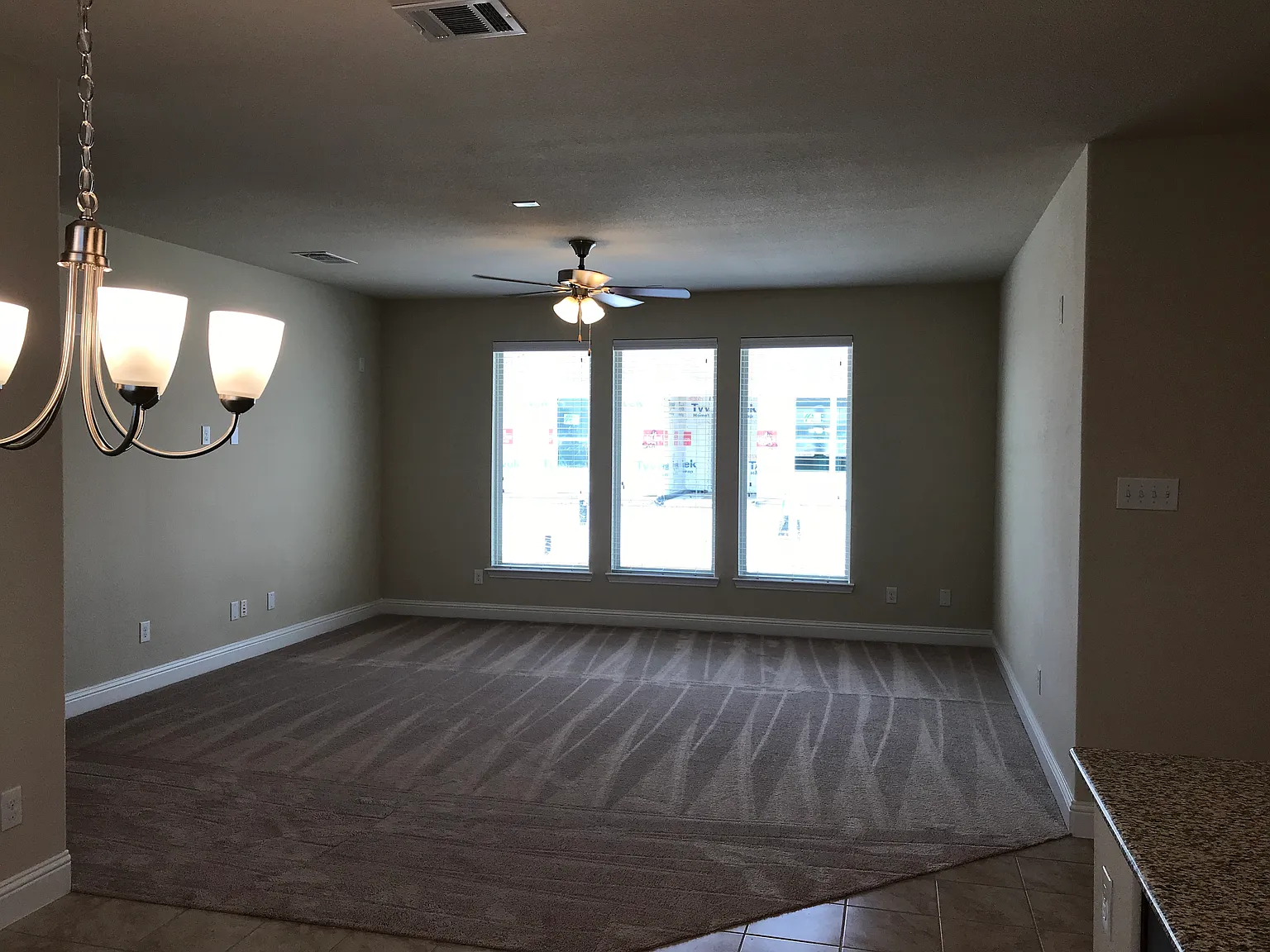3 bed, 1805 sqft, $2,350 — Photo 2