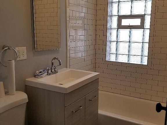 3rd image of 2643 N Kostner Ave