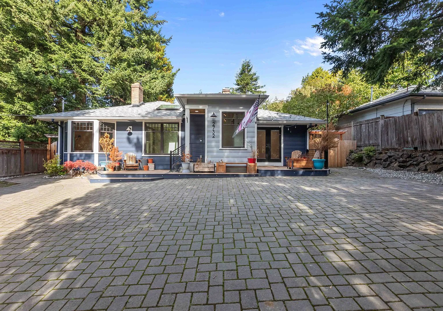 Beautifully Renovated 4-Bedroom Seattle Home with Incredible Backyard — Photo 3