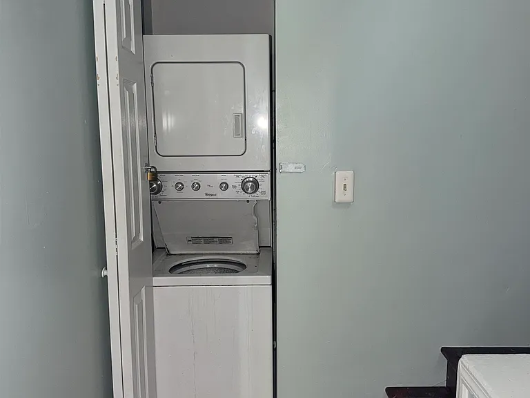 171 New York Ave #2 — Photo 9