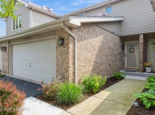 19633 Cambridge Dr, Mokena, IL 60448