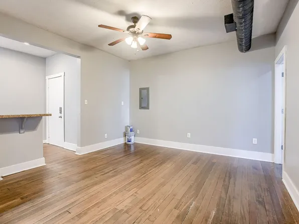 105 North 52 Street, 105 N 52nd St APT 2, Omaha, NE 68132