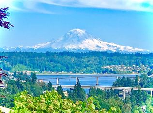 3330 Narrows View Ln NE UNIT 202, Bremerton, WA 98310