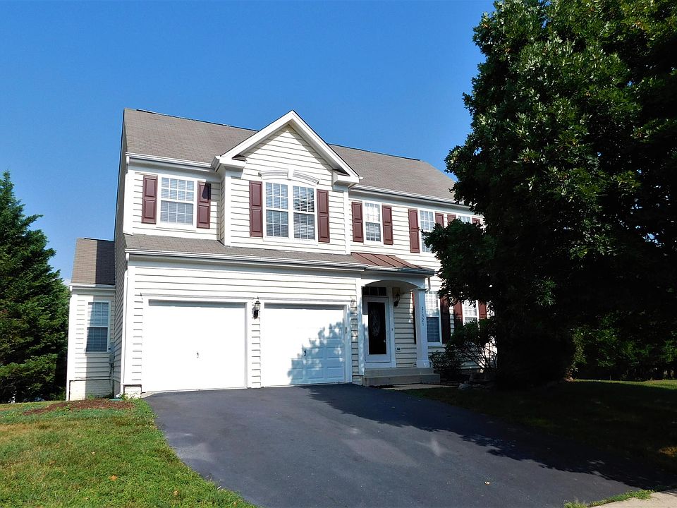 1st image of 21521 Sheffield Ct