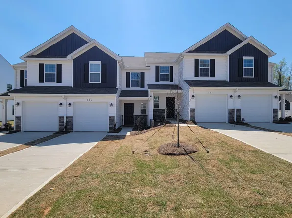 906 Powder Creek Dr, Reidville, SC 29375