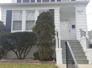 124 Soundview St #1, Port Chester, NY 10573