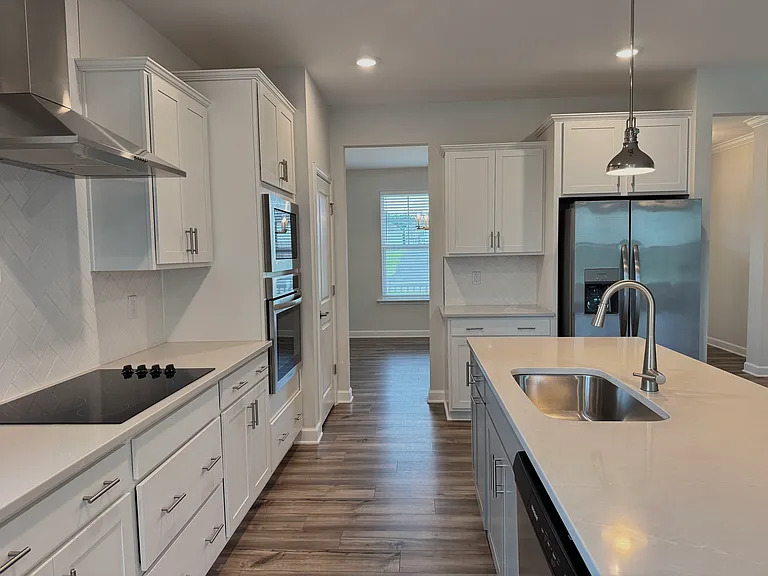846 Barbour Farm Ln — Photo 8