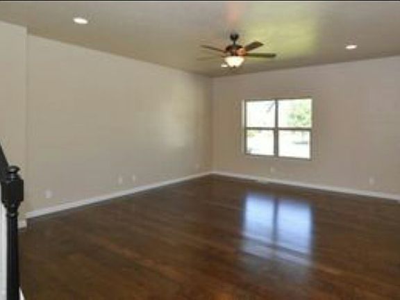 4th image of 599 Chesterfield Ln