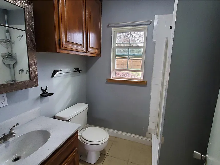 204 Alice Dr — Photo 11