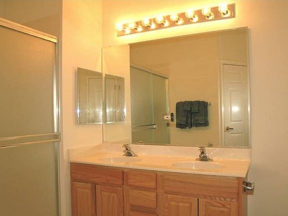 5th image of 12950 Meadow View Ct Unit 205