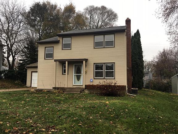 2nd image of 1020 Lockridge Dr NE