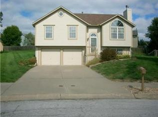 8407 NE 107th St, Kansas City, MO 64157