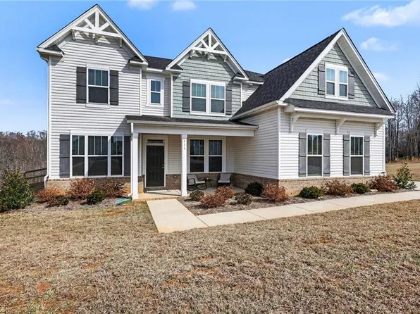 111 Laced Maple Ct, Reidsville, NC 27320
