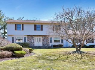 7 Cyr Ct, New City, NY 10956