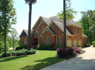 739 Grand Mountain Dr, Chattanooga, TN 37421