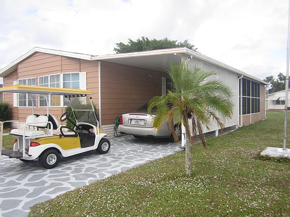 Beautiful drive way