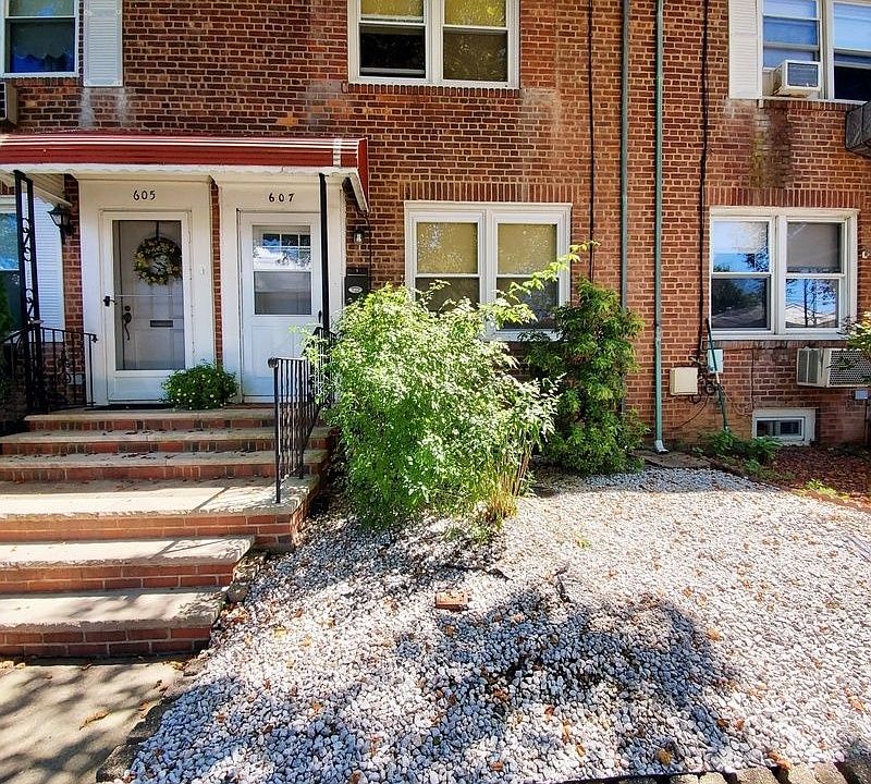 1st image of 6-07 159th St #1