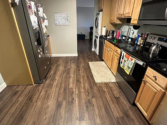 5th image of 910 Beau Dr Unit 302