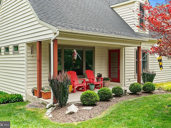 4th image of 10821 Braeburn Rd