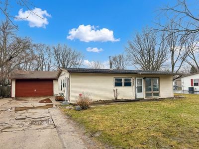 6294 Springdale Blvd, Grand Blanc, MI, 48439