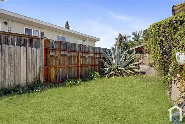 2713 Coolidge Ave — Photo 41