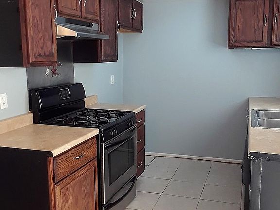 3rd image of 9100 Acacia Ave APT 18