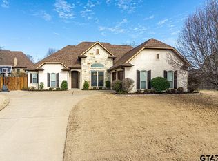 605 Abbey Rd, Lindale, TX 75771