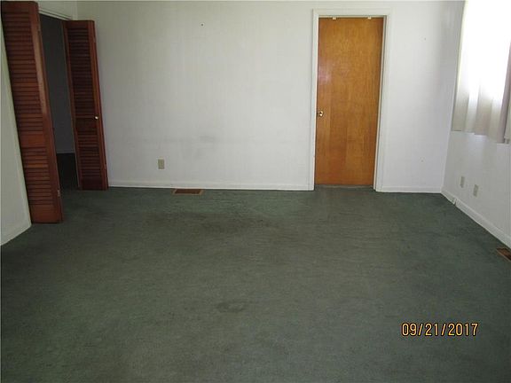 4th image of 323 S West Ave