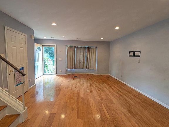 5th image of 12169 Presidio Way