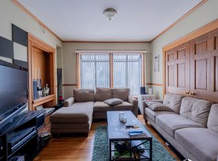 110 Elm St #1, Cambridge, MA 02139