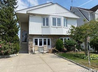 16231 96th St, Howard Beach, NY 11414