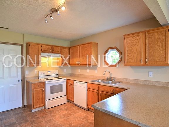 2nd image of 8030 Whistlewood Dr