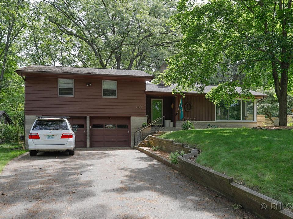 2127 Frederick Ave-102