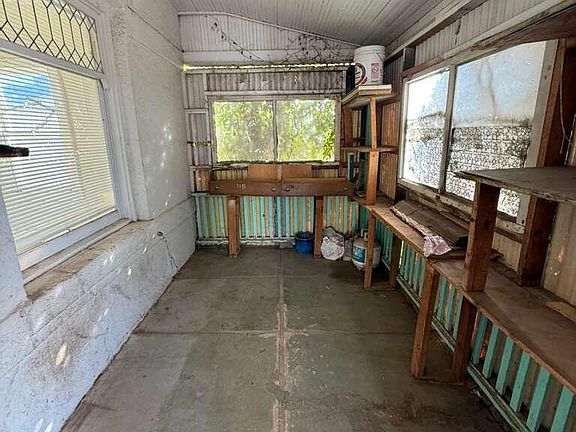 4th image of 1014 E 14th St