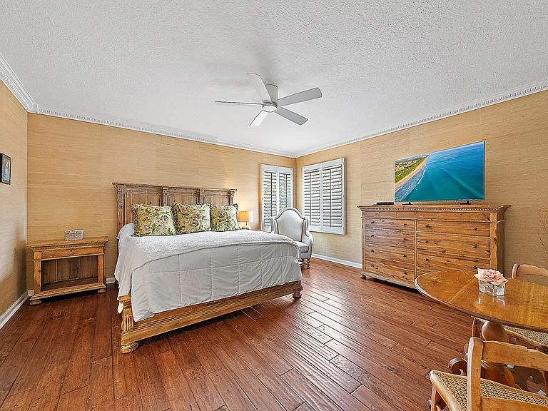 140 Sweet Bay Cir — Photo 22