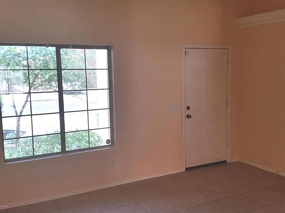 2nd image of 16011 W Larkspur Dr