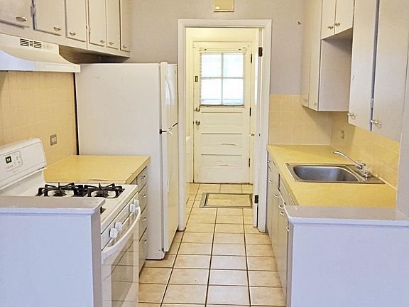 5th image of 1401 Trenton St