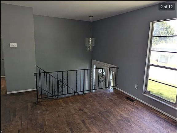 2nd image of 10131 Castle Dr
