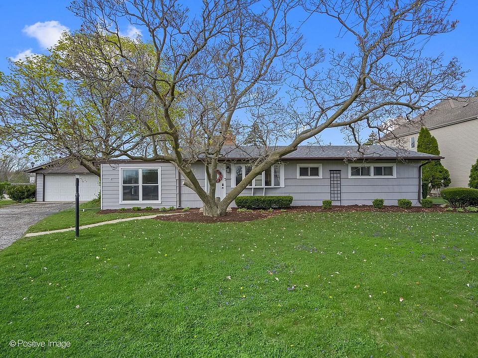 1st image of 657 W Armitage Ave