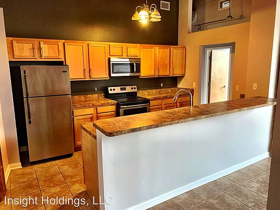 4th image of 2820 Detroit Ave #2820