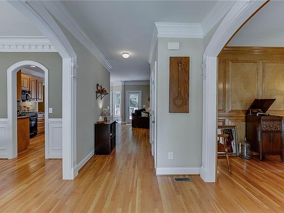 3rd image of 2135 Lee Patrick Dr
