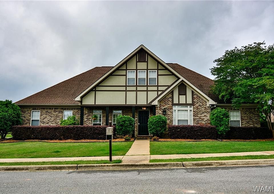 1st image of 4591 Royale Dr