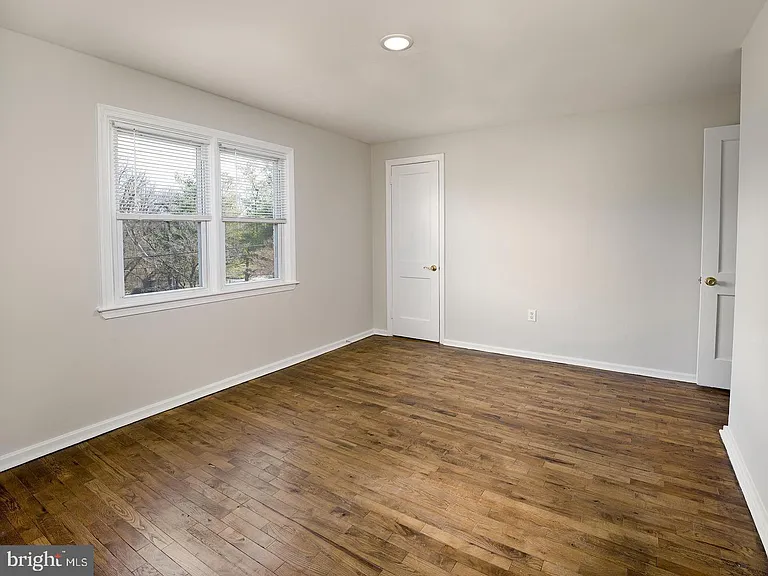 724 S Penn St — Photo 11
